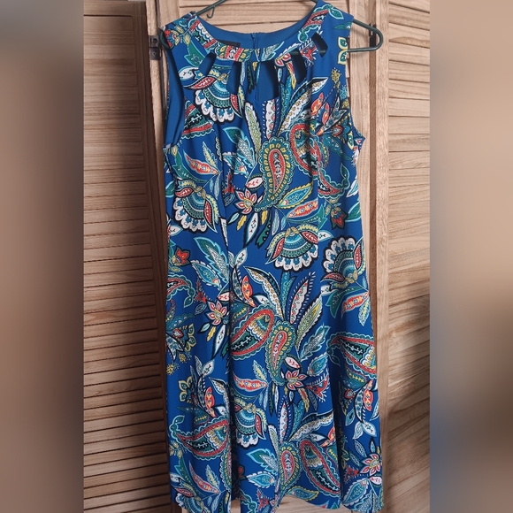 Dresses & Skirts - Blue Paisley Dress Size 14